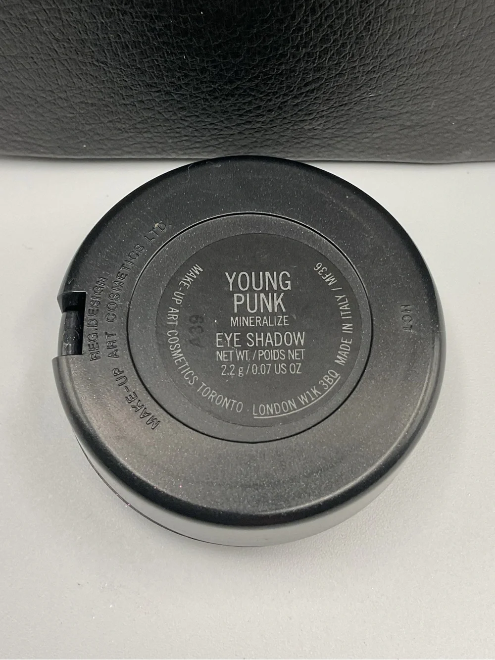 MAC Cosmetics Mineralize Eyeshadow in Young Punk - BNWOB & Limited Edition